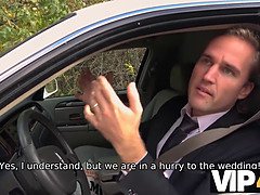 In den arsch, Blasen, Braunhaarige, Gehörnter ehemann, Handjob, Hd, Pov, Tätowierung