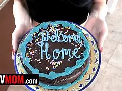 Amerikanisch, Arsch, Grosser arsch, Blasen, Kehlenfick, Handjob, Hd, Schreiend