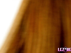 18 ans, Européenne, Doigter, Hard, Hd, Lesbienne, Léchez, Petite femme