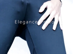 She Masturbates In Her Leggin In The Lockers Of The Sports Room