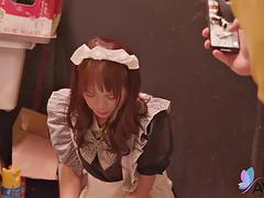 Азиатки, Минет, Семяизвержение, Служанка, Бритые, Сиськи, Игрушки