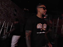 Nana, Grosse bite, Blonde, Fétiche, Partouze, Groupe, Branlette thaïlandaise, Interracial