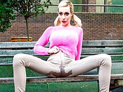 ブロンド, イギリス人, カワイイ, フェティッシュ, 露出狂, 公共, 濡れ