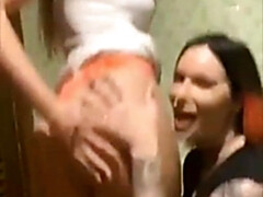 Gros cul, Gros seins, Fait maison, Lesbienne, Masturbation, Mature, Orgie, Adolescente