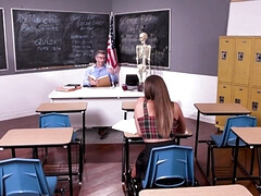 18 jaar, Grote lul, Pijpbeurt, Kokhalzen, Hardcore, Hd, Kut duiken, Schoolmeisje