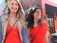 Bailar, Penetracion con puños, Fetiche de pies, Tacones, Público, Solo, Juguetes, Bajo la falda