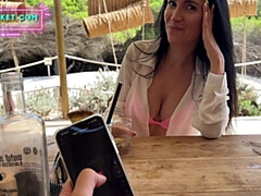 ビーチ, 淫乱熟女, オーガズム, アウトドア, ハメ撮り, ロシア人, おもちゃ, バイブレーター