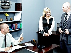 Grosser schwanz, Grosse titten, Blasen, Hundestellung, Milf, Büro, Kurzes haar, Titten