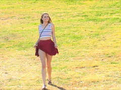 Anaal, Dansen, Jurk, Extreem, Orgasme, Openbaar, Alleen, Speelgoed