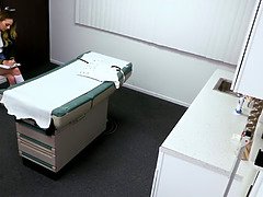 Blond, Sperma shot, Handbeurt, Likken, Kut duiken, Rijden, Stiefmoeder, Trio