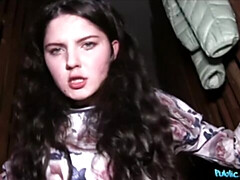 Side fuck dirt with outstanding Francesca DiCaprio from Fakehub