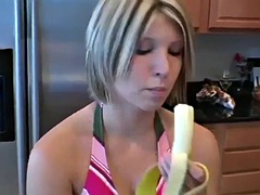 Teen banana blowjob tease