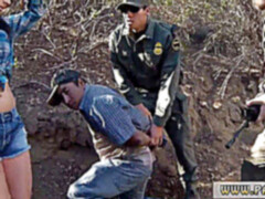 Mamada, Morena, Al aire libre, Policía, Uniforme